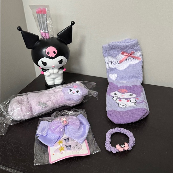 Sanrio Kuromi beauty bundle - Picture 7 of 7